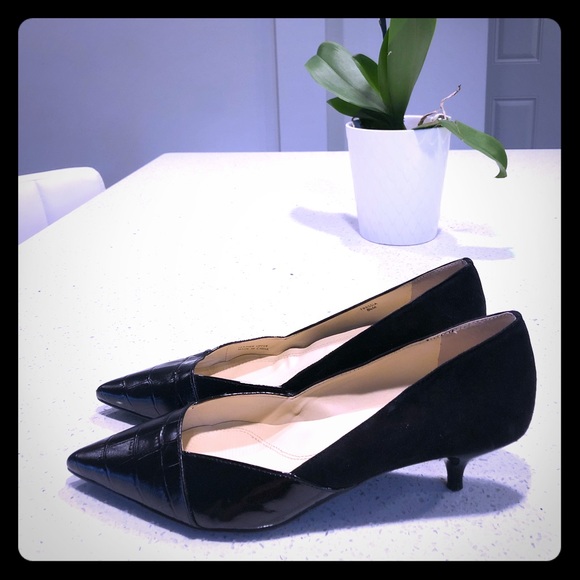 tahari kitten heel shoes